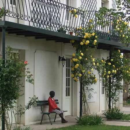 La Roseraie Bed & Breakfast