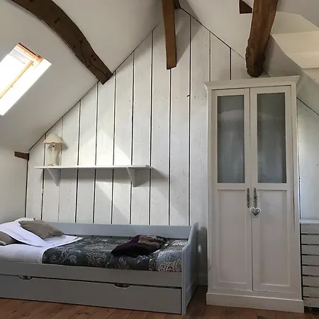 La Roseraie Bed & Breakfast