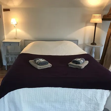 La Roseraie Bed & Breakfast *