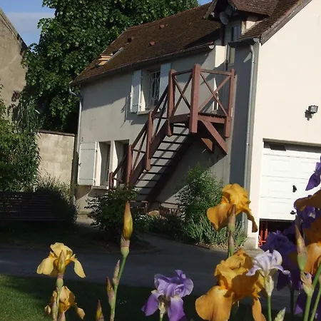 La Roseraie Bed & Breakfast *